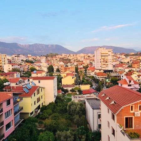 Avi - Daily Rent Apartment Tirana Exterior foto